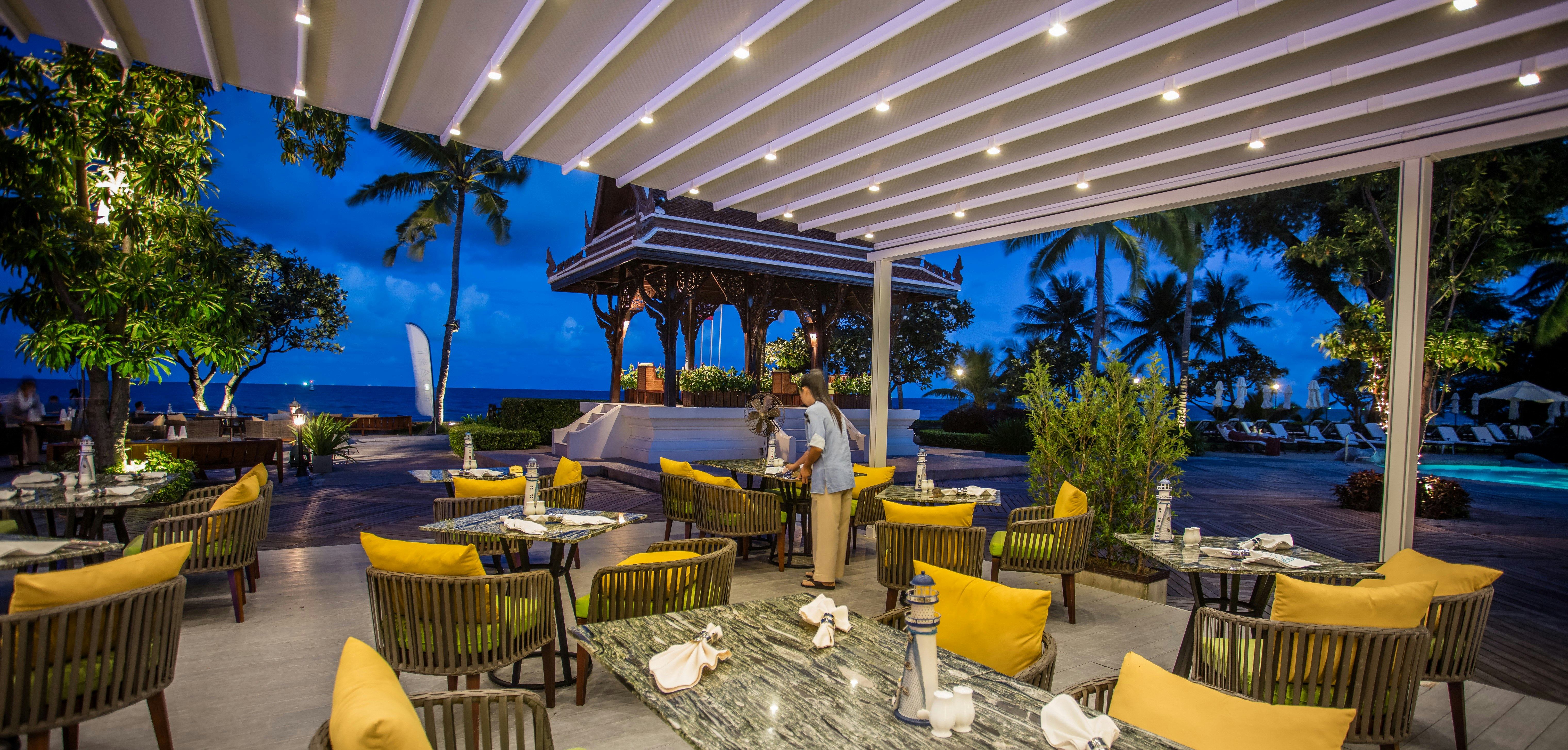 Centara Grand Beach Resort Hua Hin 63/81