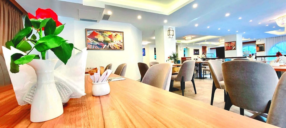 TH BonRoyal Hotel 46/56