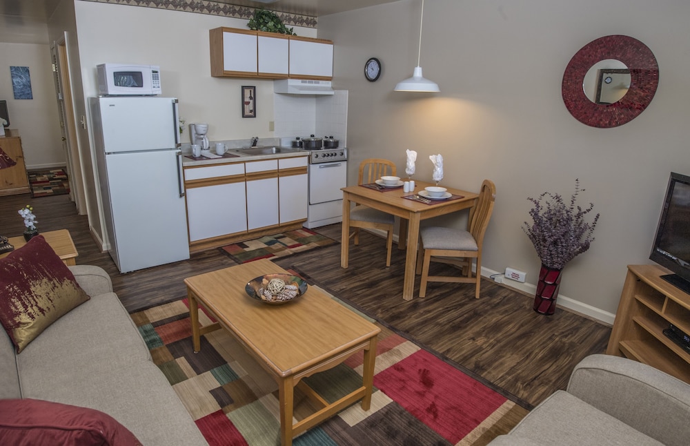 Affordable Corporate Suites of Overland Drive 39/65