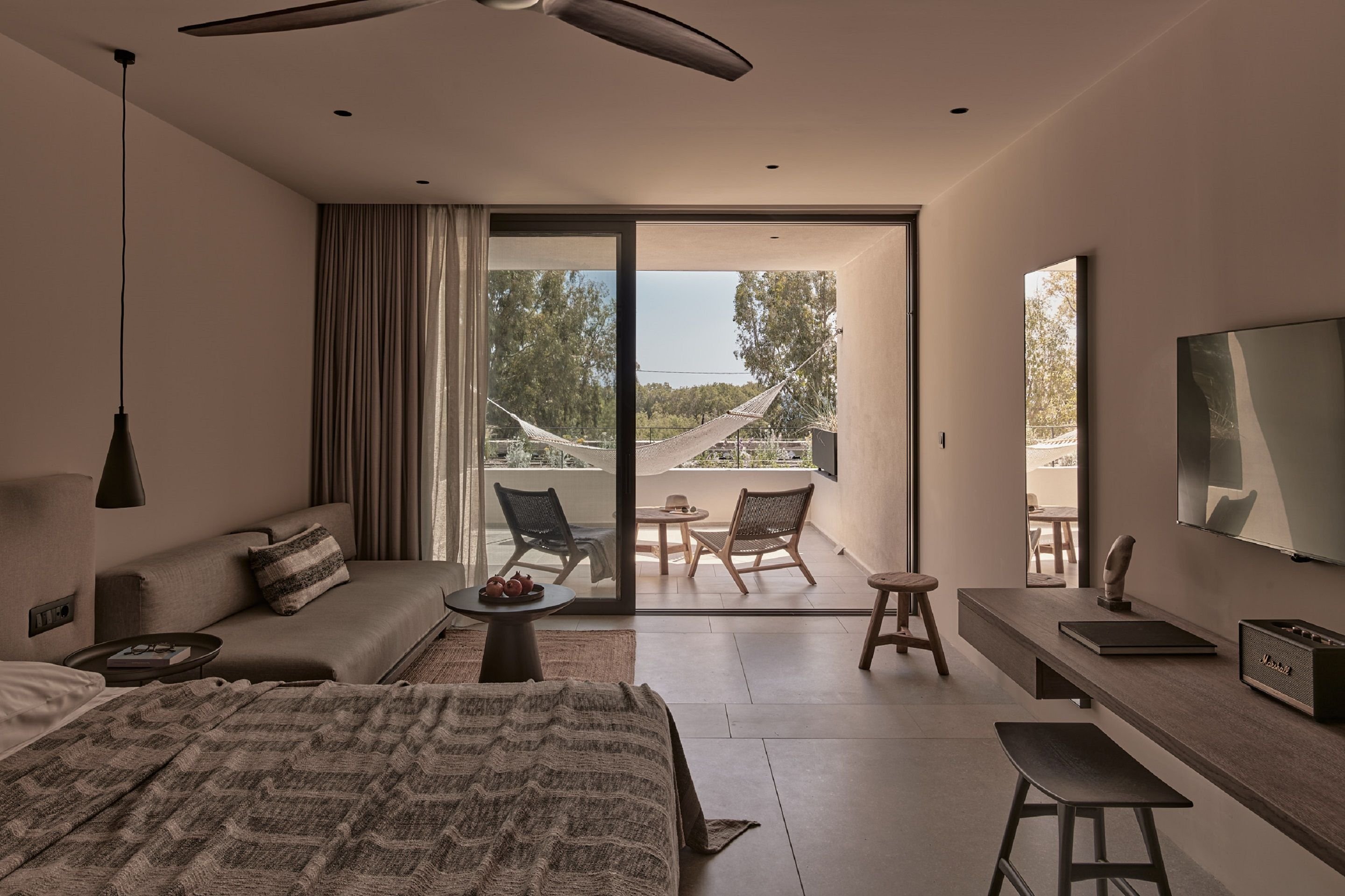 Theros All Suite Hotel 69/84