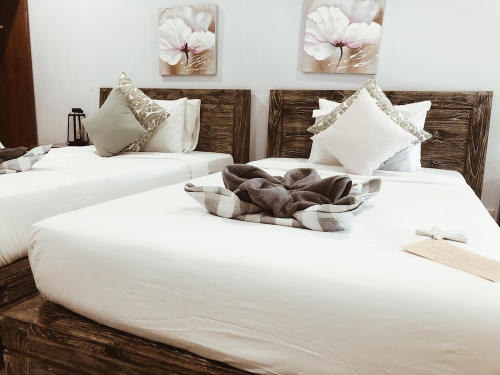 Kalua Boutique Bungalows 14/50
