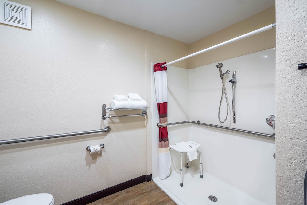 Red Roof Inn Ocala 10/37