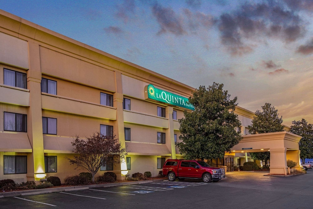 La Quinta Inn & Suites by Wyndham N Little Rock-McCain Mall 1/63
