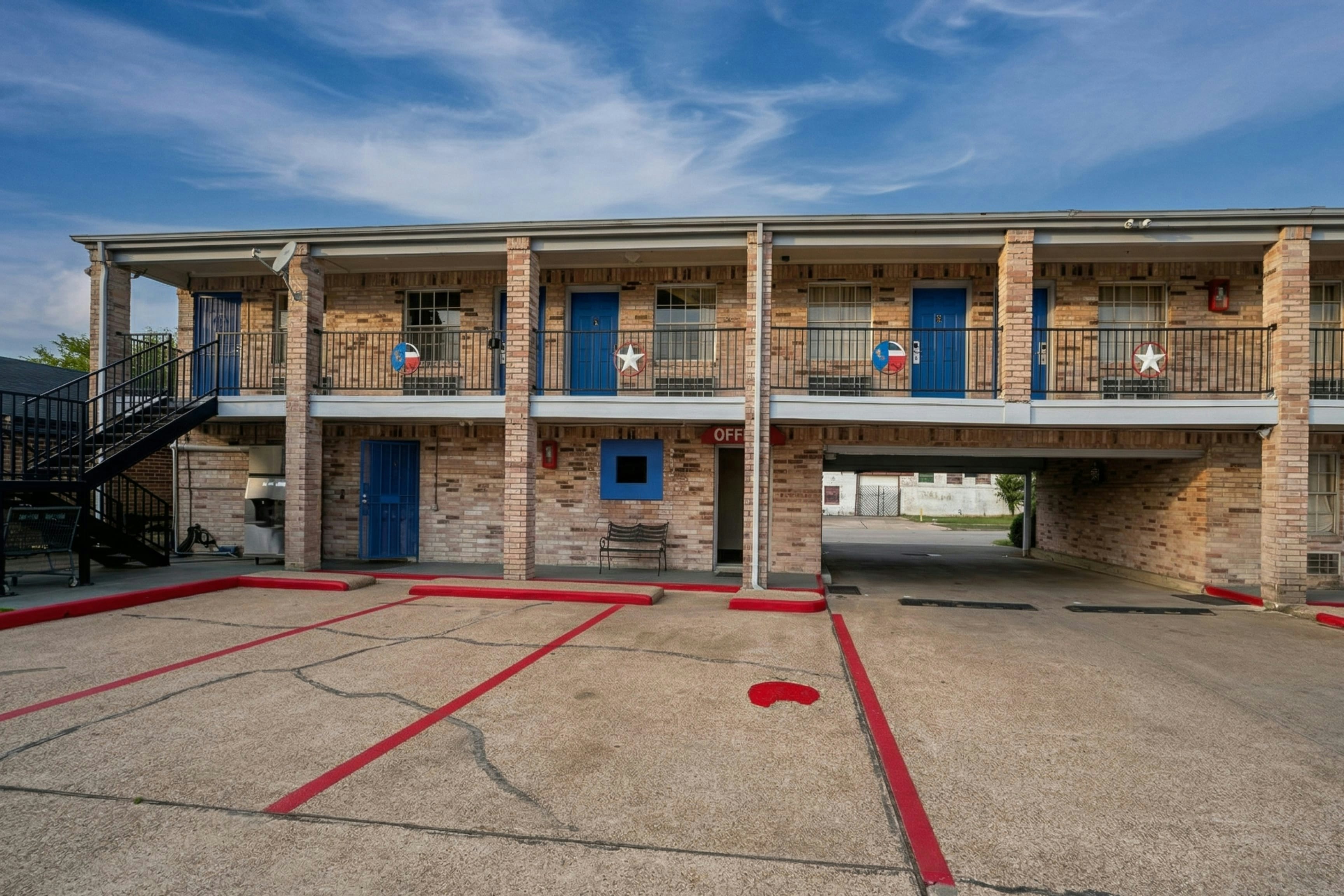 Golden Motel Near Houston Medical Center 10/16