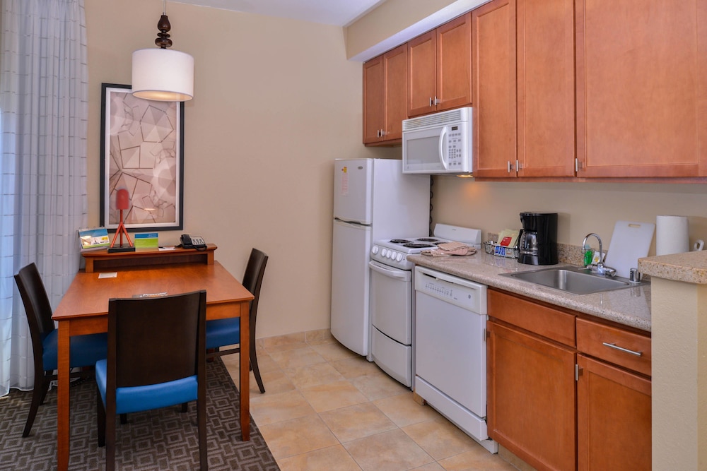 Towneplace Suites Thousand Oaks Ventura County 28/34