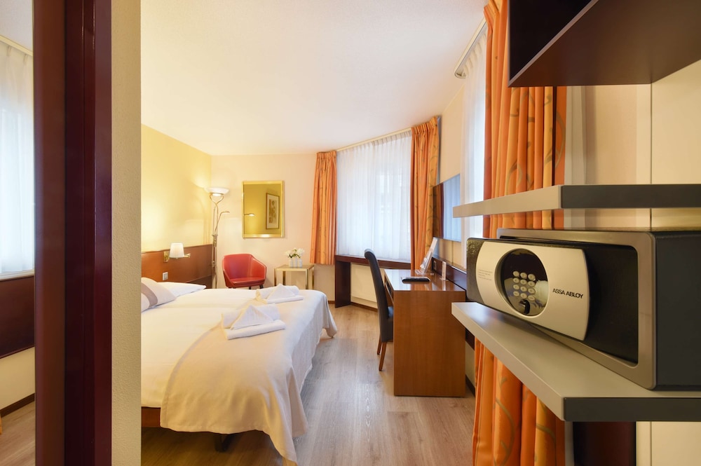 Tulip Inn Beaulieu Lausanne 30/69