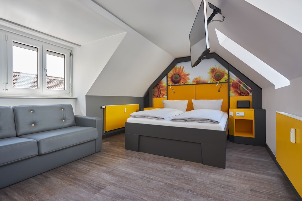 Buddy Hotel 20/50