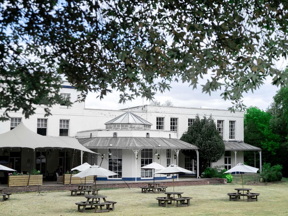 Stifford Hall Hotel Thurrock 64/67