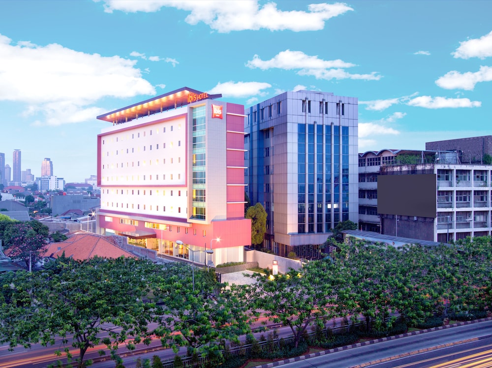 Ibis Jakarta Senen 7/56