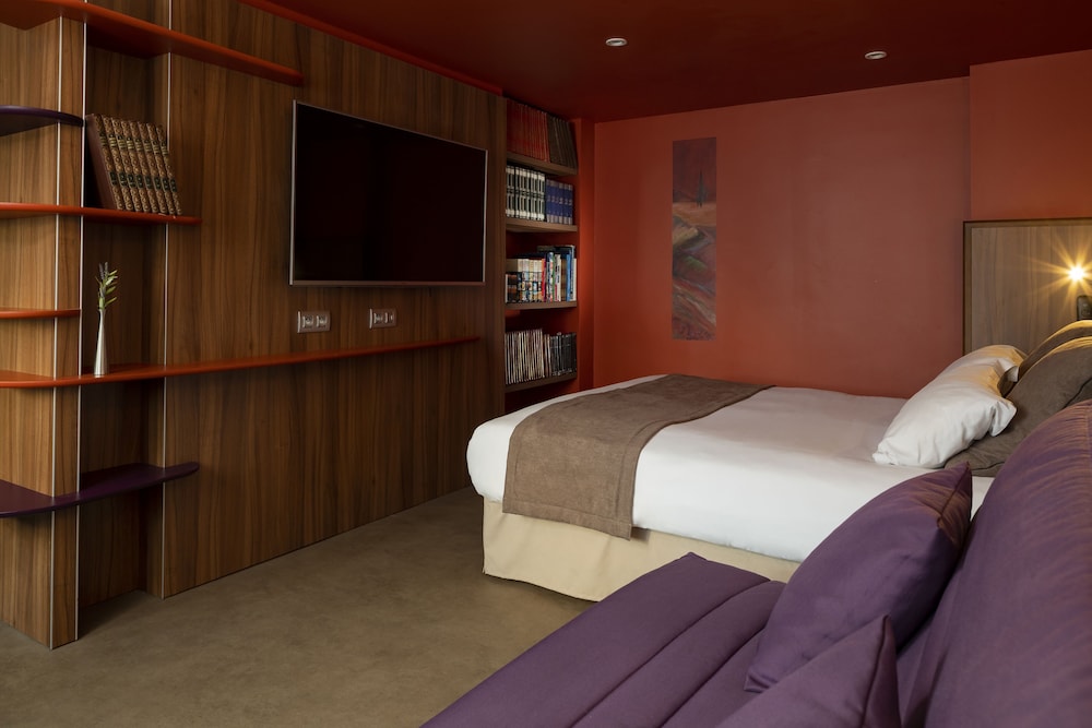 Terre de Provence Hotel and Spa 46/68