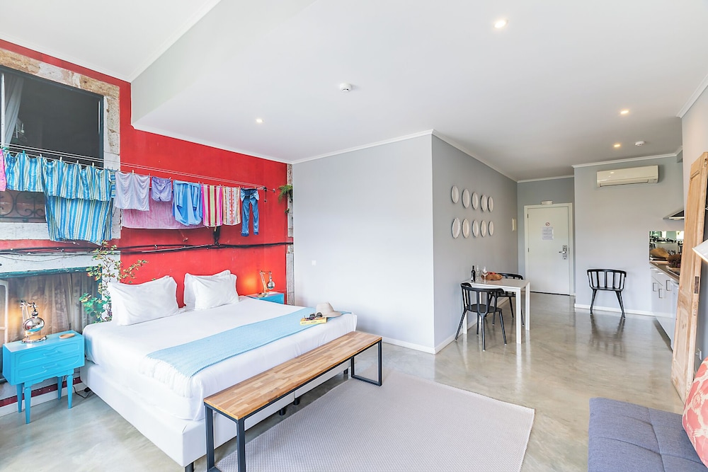 Emporium Lisbon Suites 16/50