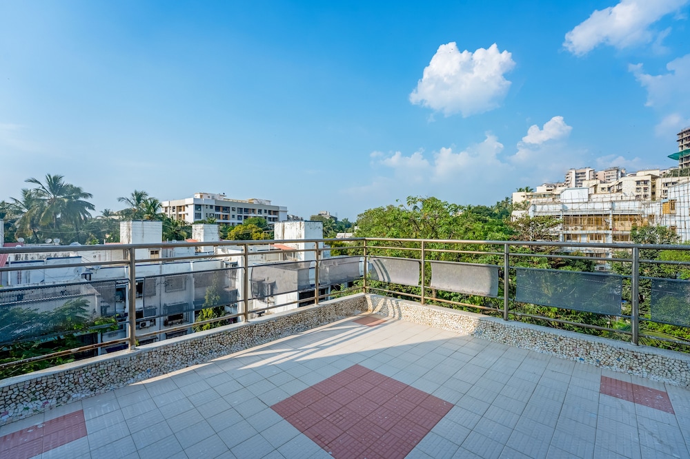 LANDMARK SUITES 42/47