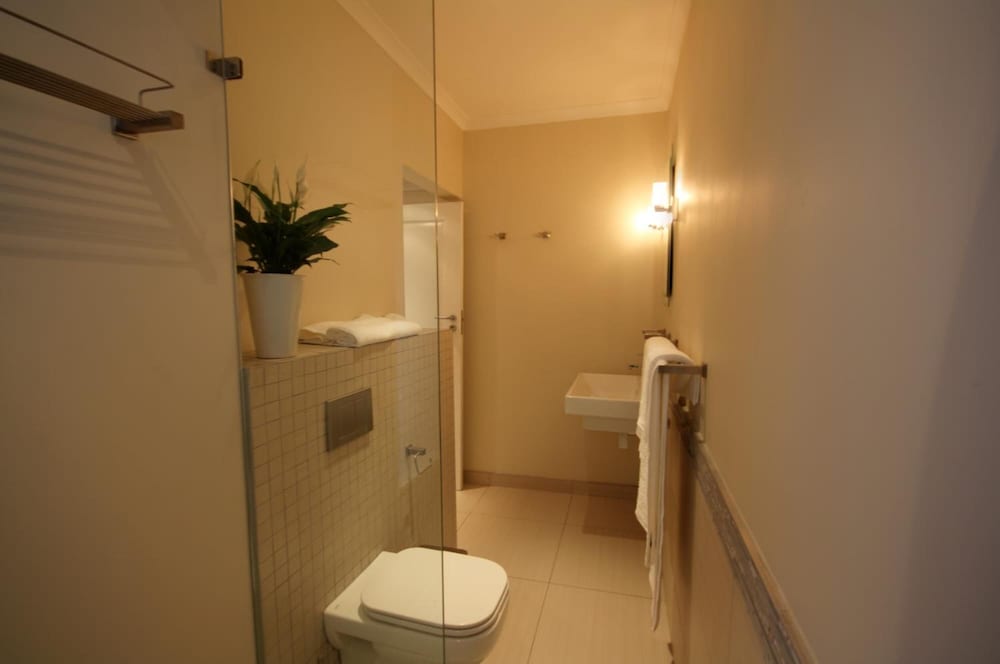 Gardenview Guest House 47/49