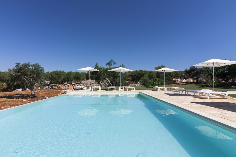Montiro Hotel 20/48