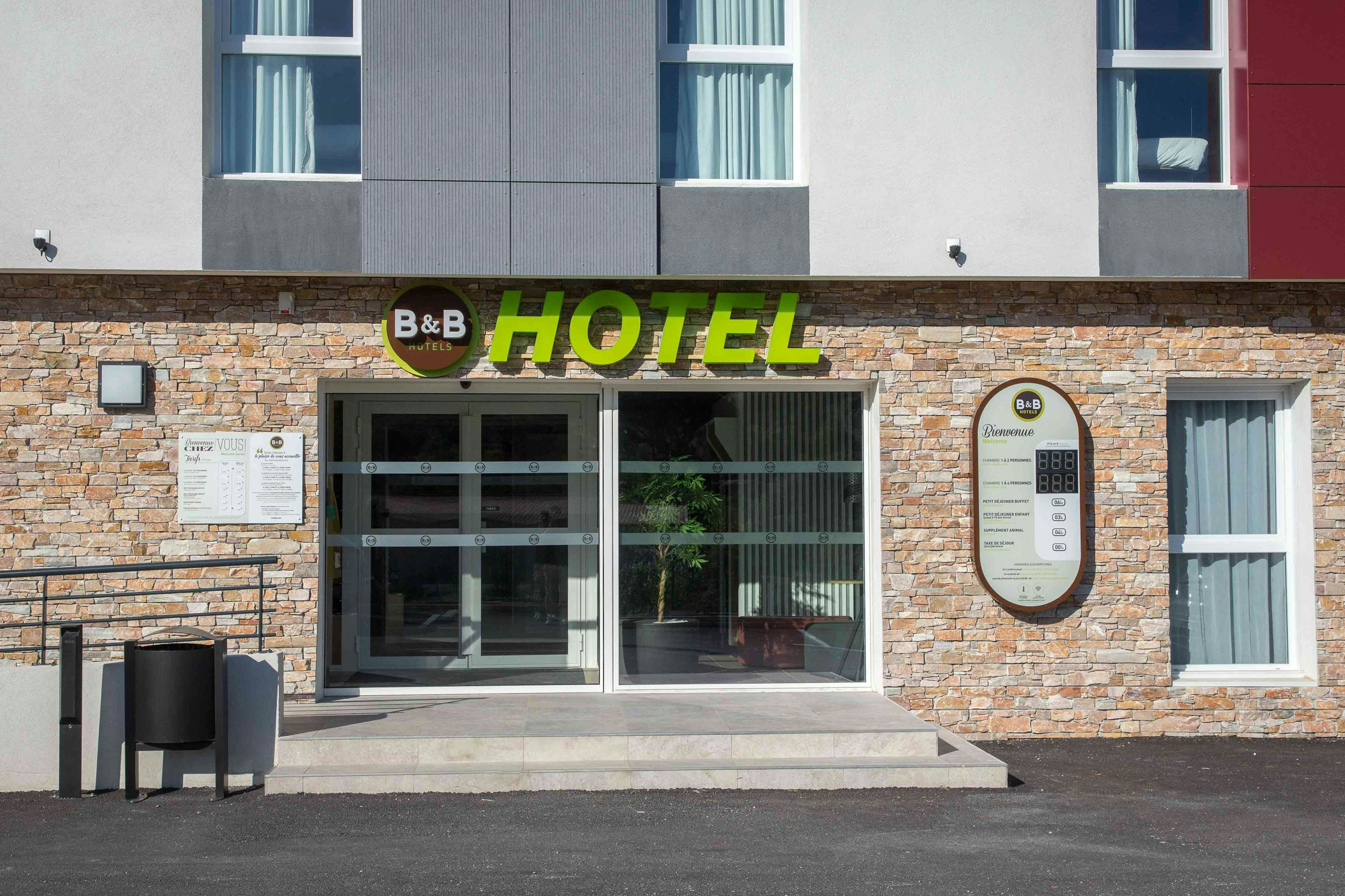 B&B Hotel Sainte Maxime Golfe de St Tropez in SAINTE MAXIME