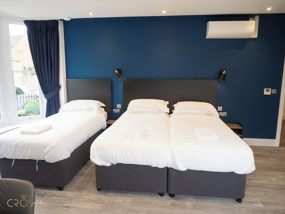 Crown Hotel 24/48