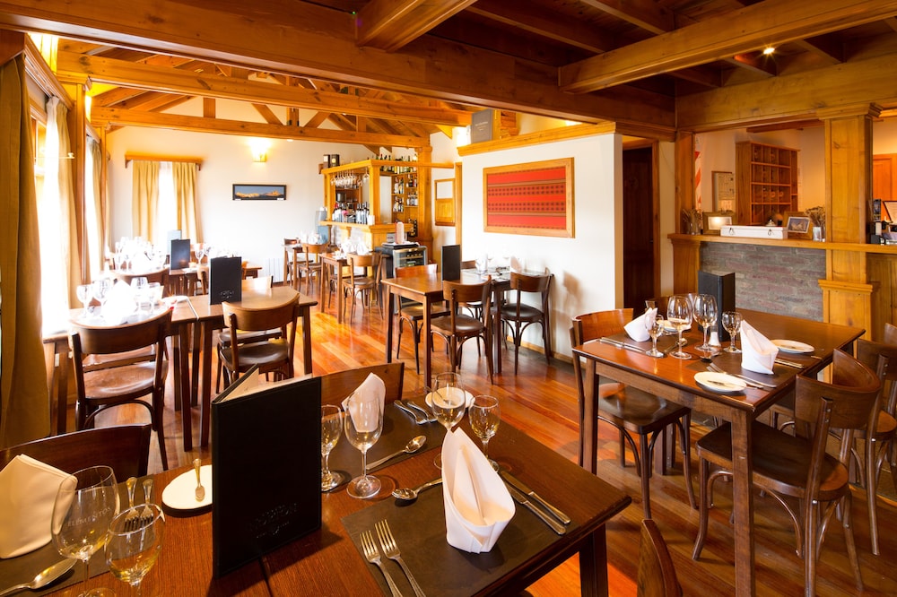 Senderos Hosteria 35/43