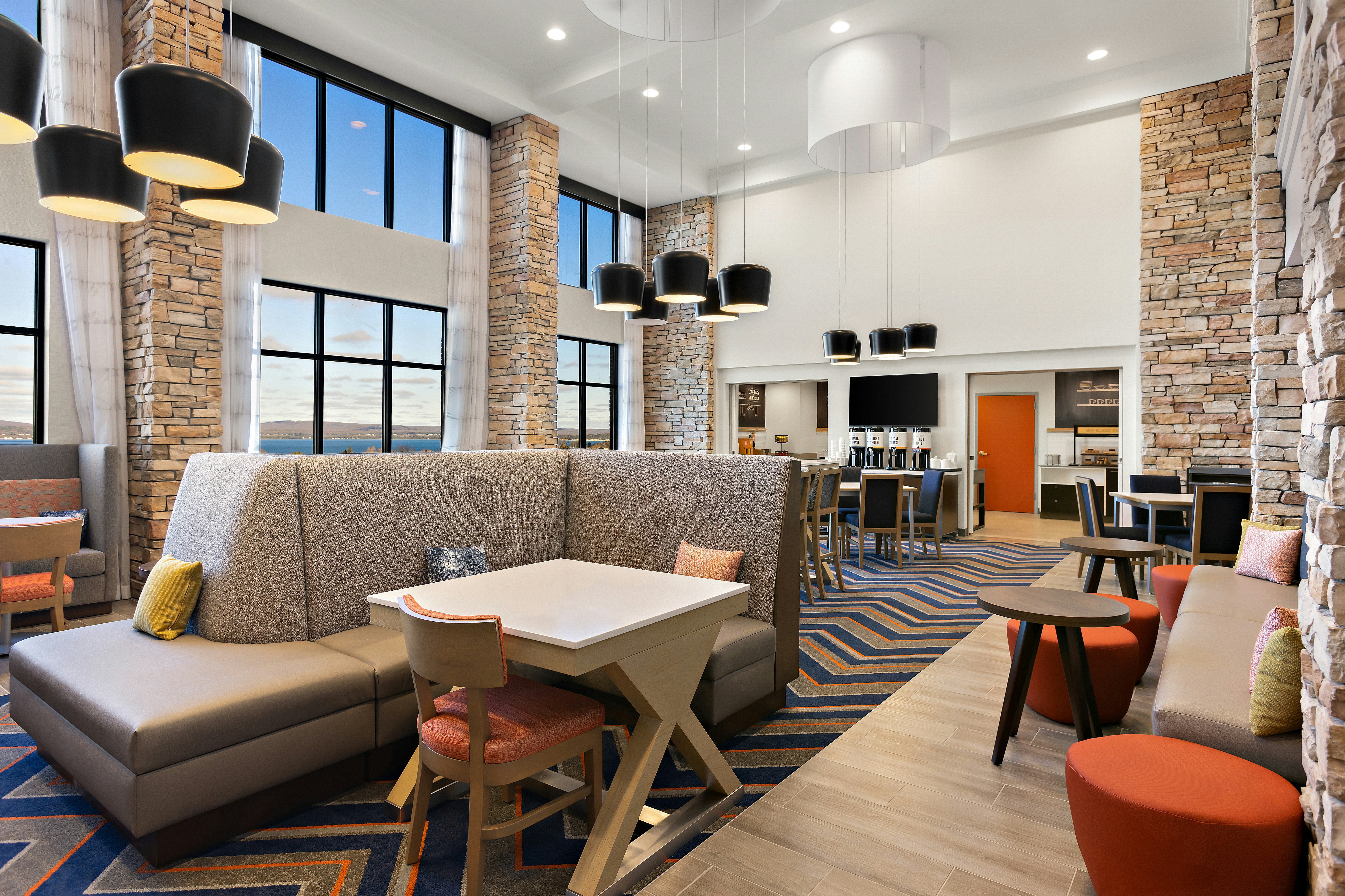 Hampton Inn & Suites by Hilton Petoskey 53/75
