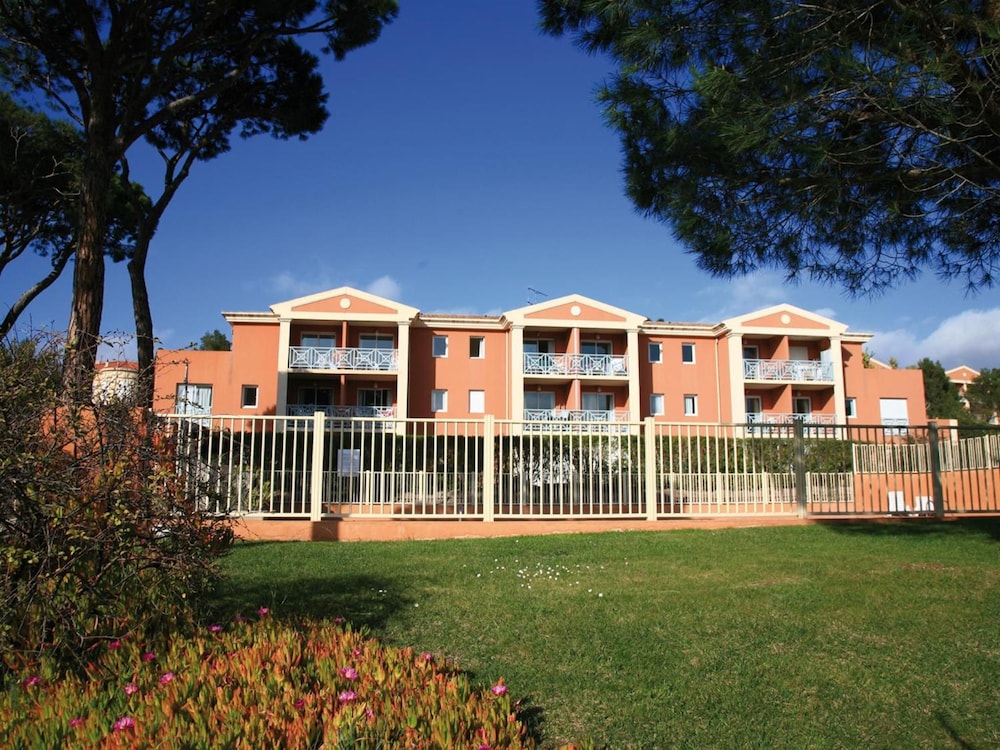 Residence Lagrange Vacances Le Domaine Des Grands Pins 20/25