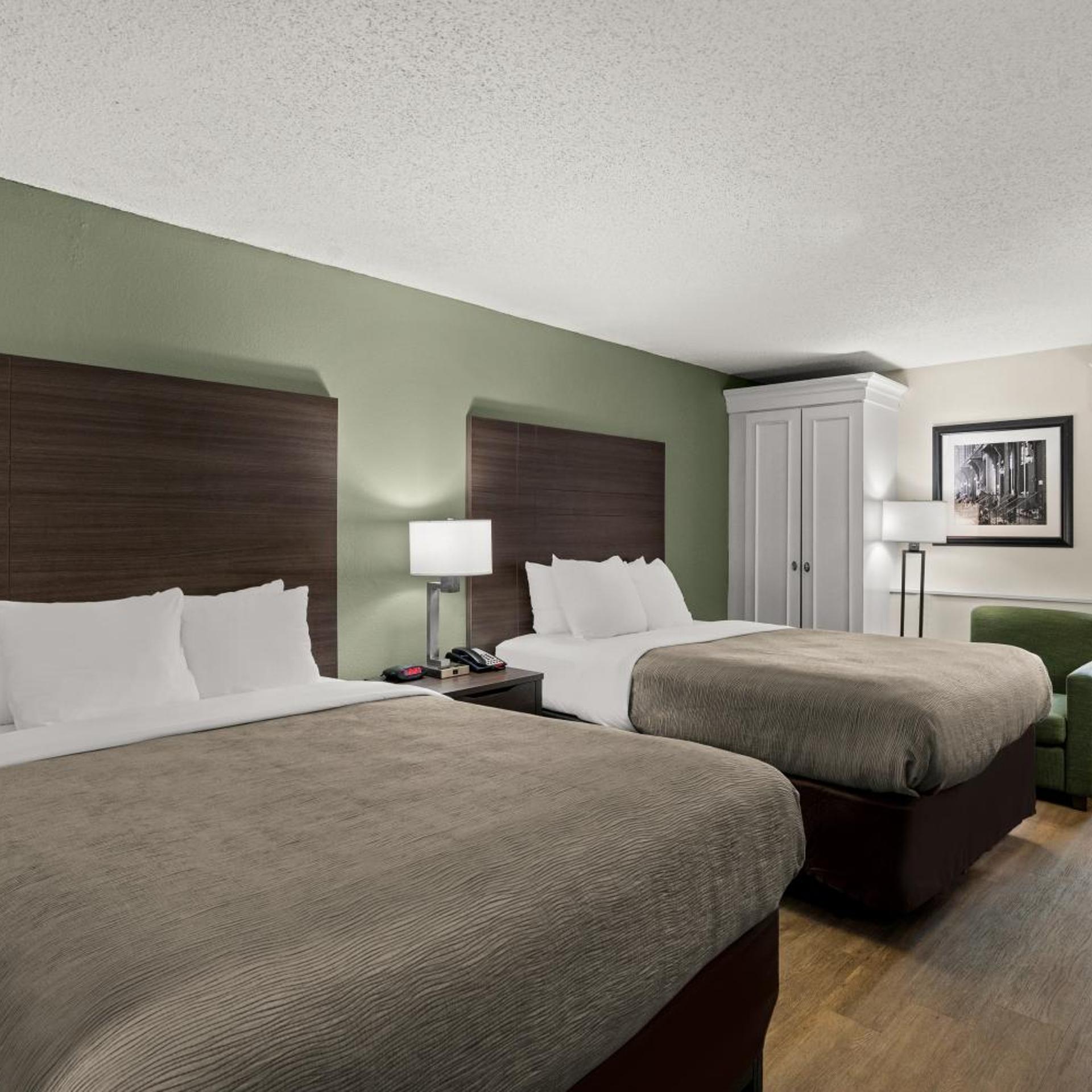 Efficiency, 2 Queen Beds