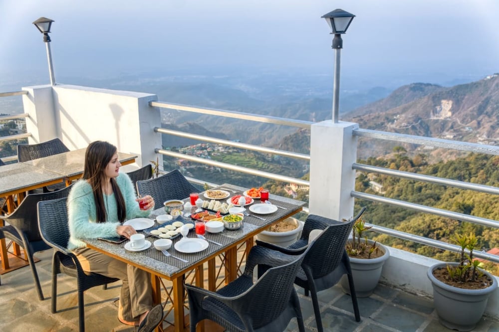 Shivalik Hills Mussoorie 40/50