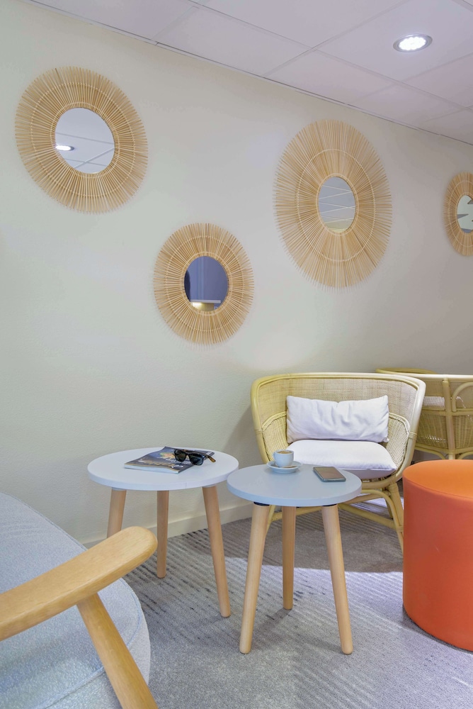 Kyriad Marseille Est - Aubagne Gemenos 38/61