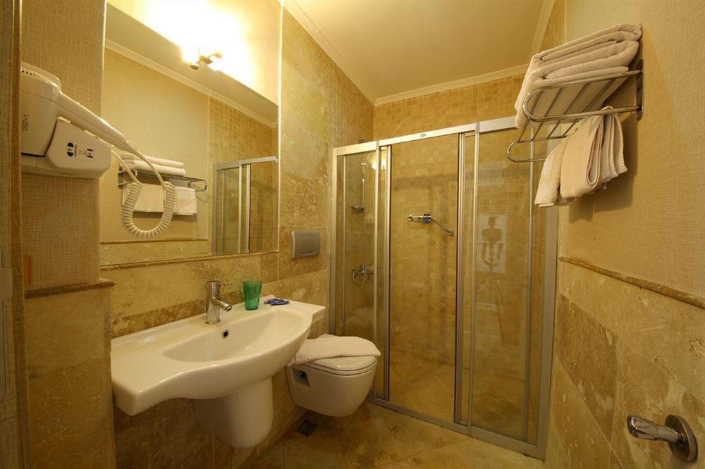 Acem Hotel 47/50