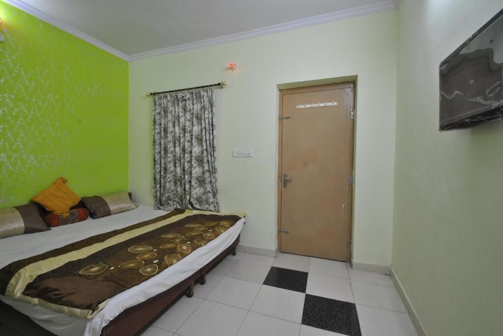 Hotel Satkar 23/31