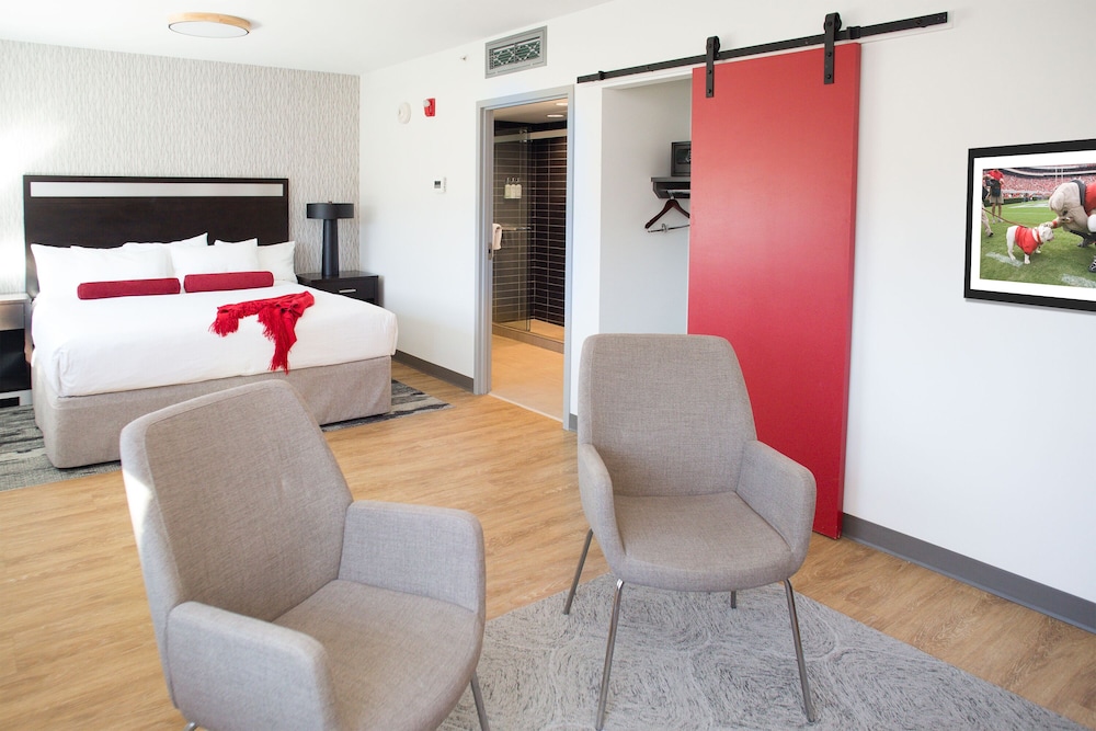 The University of Georgia Center for Continuing Education and Hotel 16/50