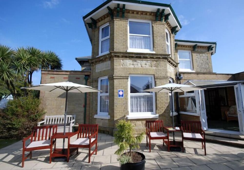Westbury Lodge 2/30