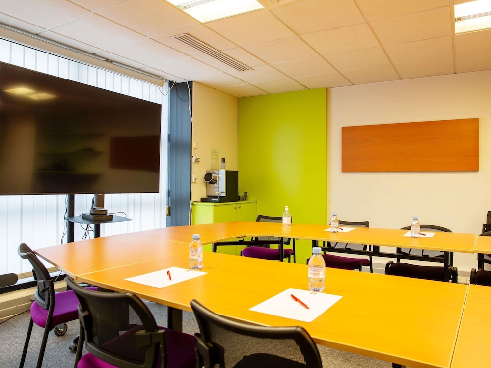 Ibis Paris Bercy Village 12Eme 63/73