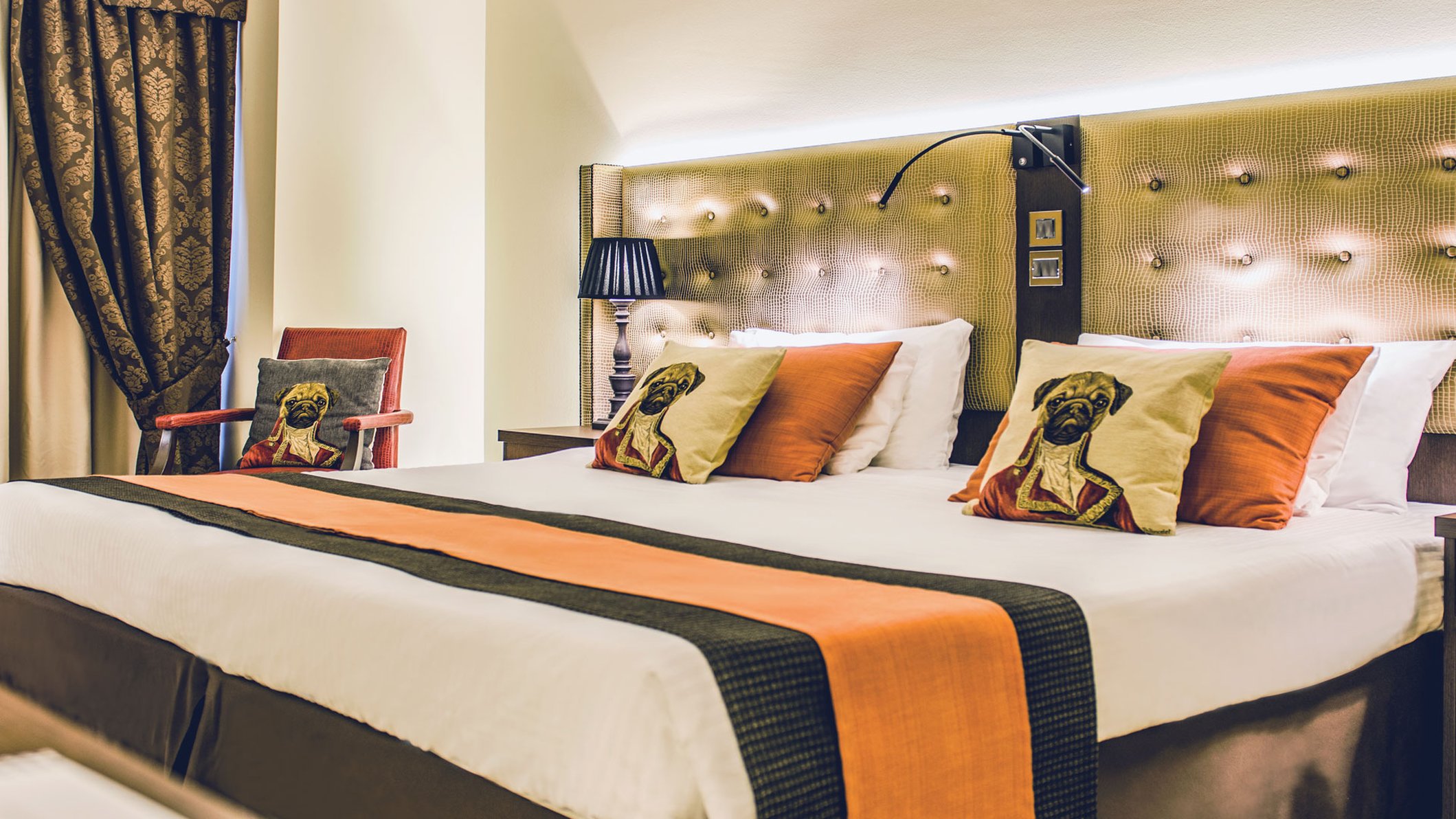 AX The Victoria Hotel 24/76