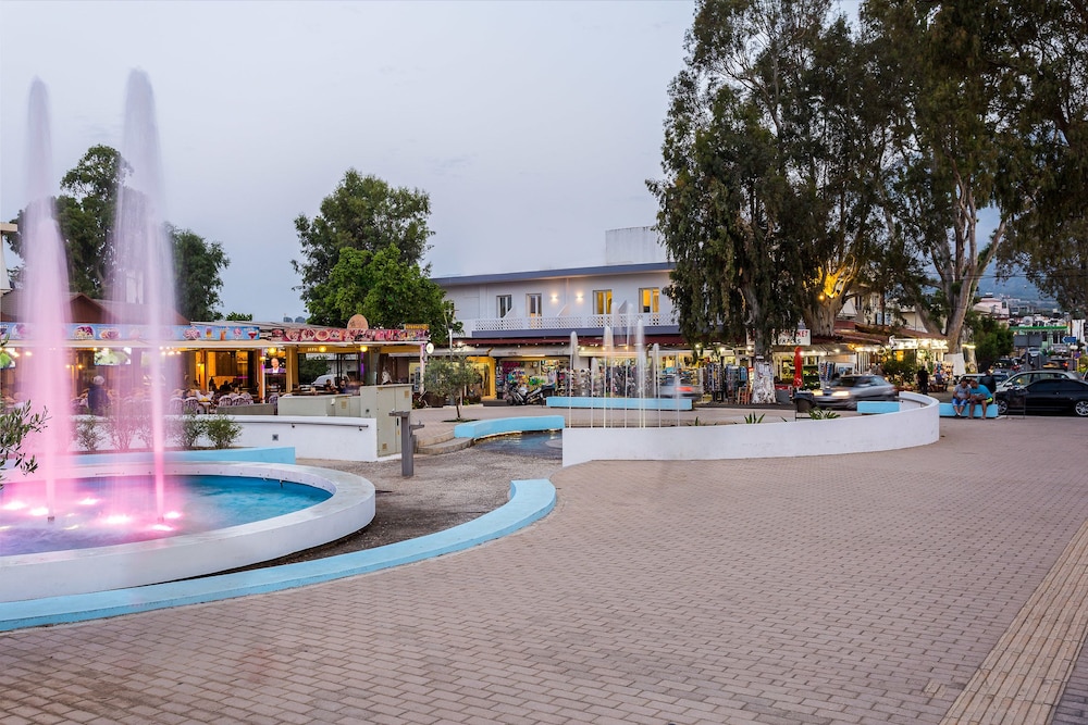 Georgioupolis Plaza Suites 36/38