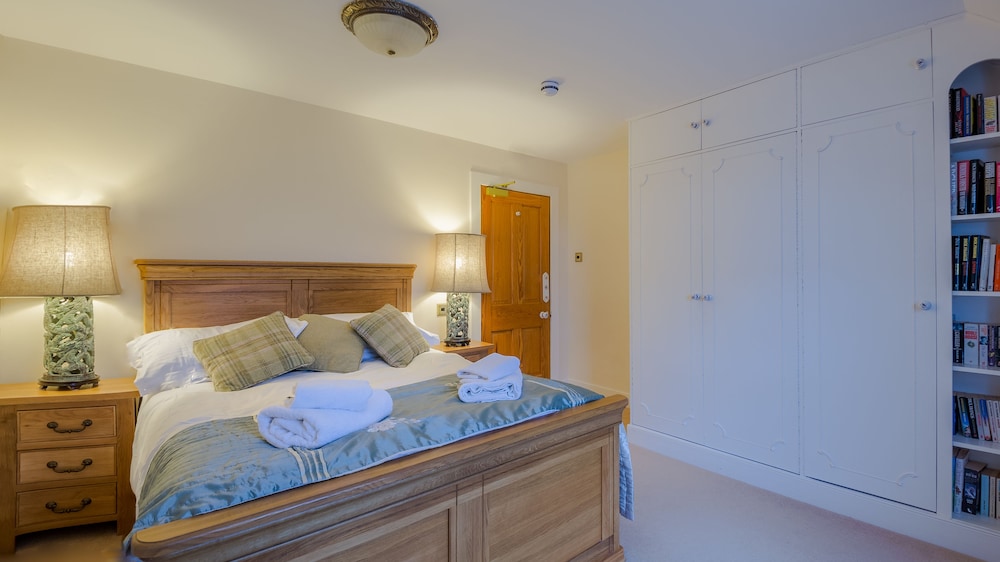 Errichel House and Cottages B&B 10/50