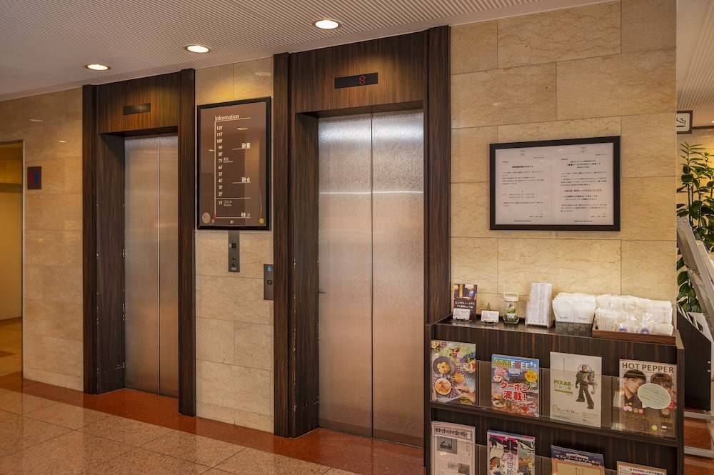 Nishitetsu Inn Tenjin 10/65