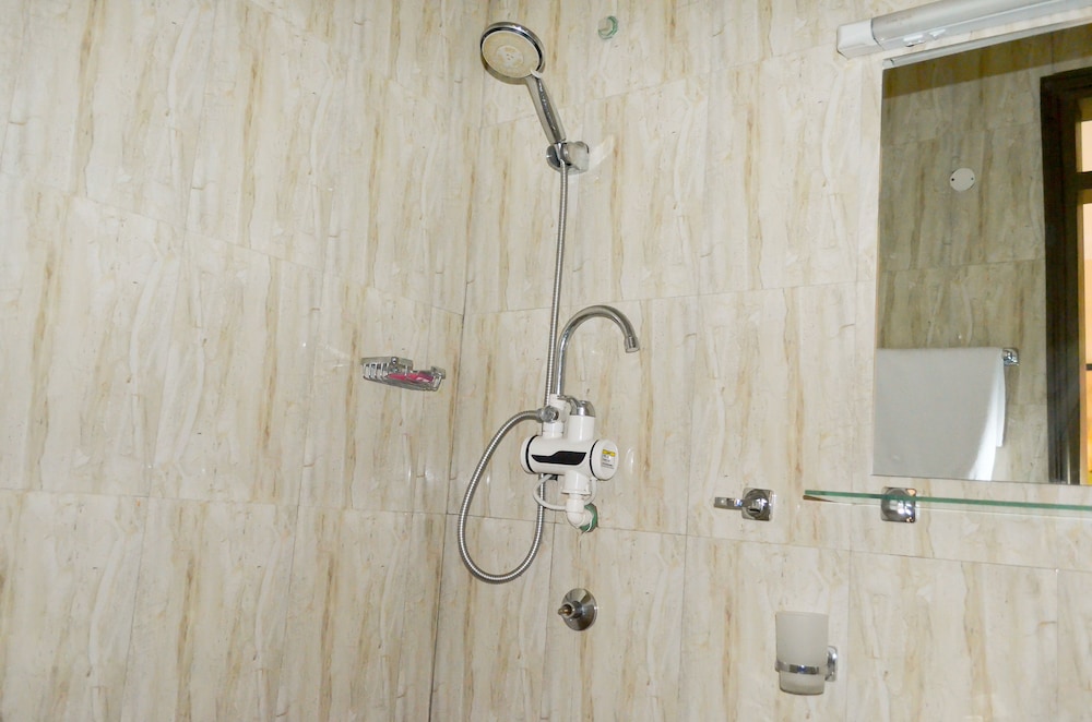 Dana Hotel 33/33