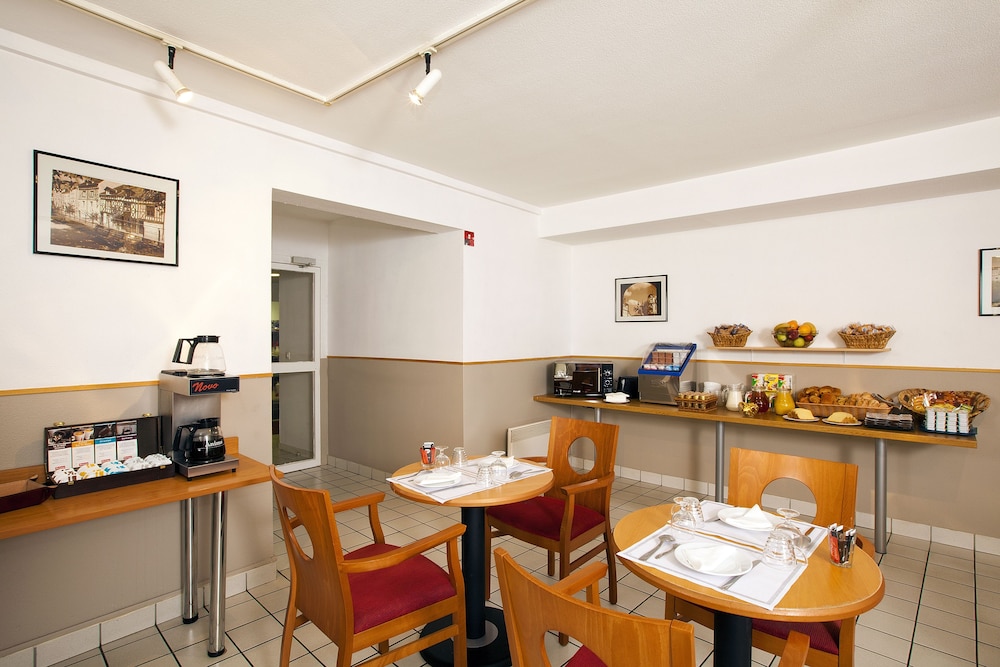 Sejours and Affaires Orleans Jeanne dArc 22/27