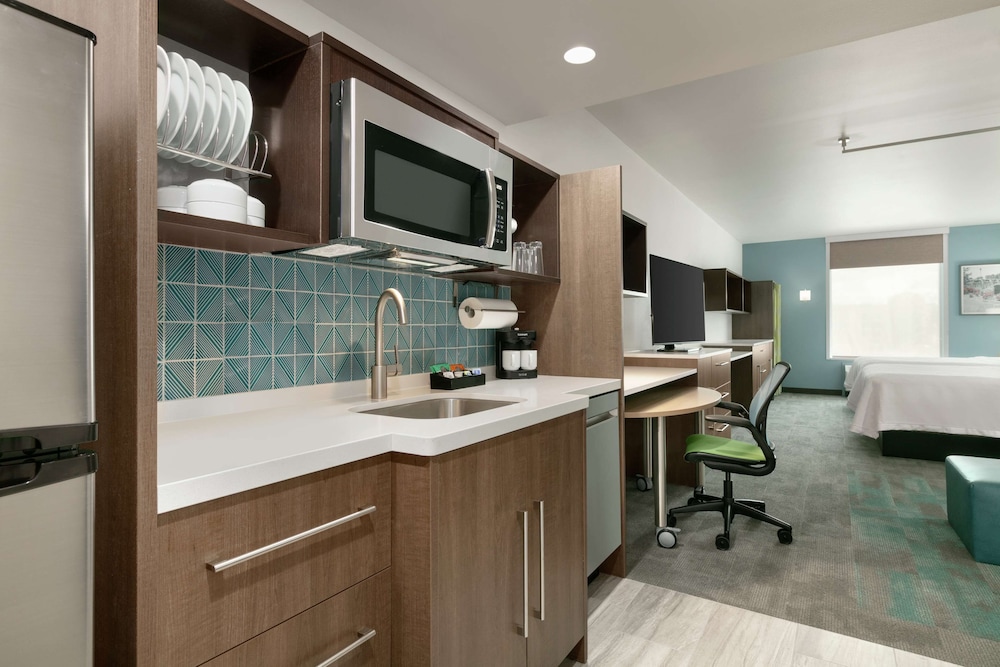 Home2 Suites by Hilton Norfolk Airport 28/29