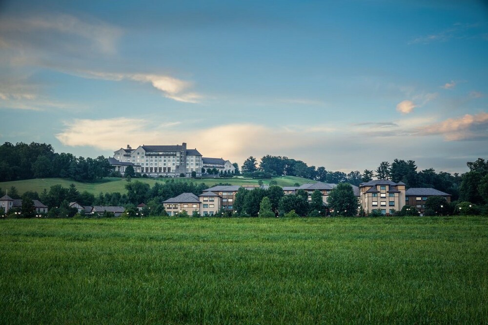 Inn On Biltmore Estate 46/50