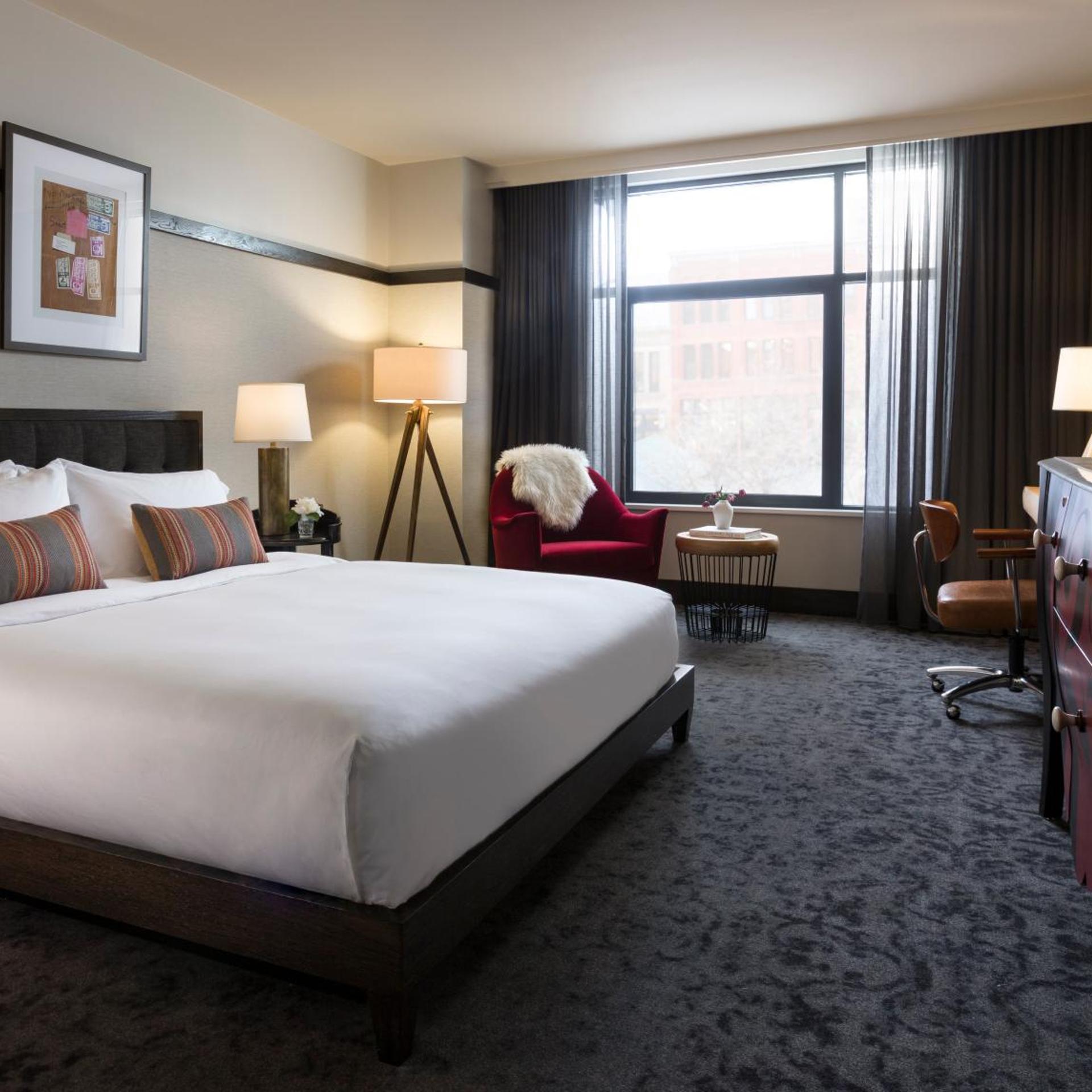 Essential, King Bed, Accessible