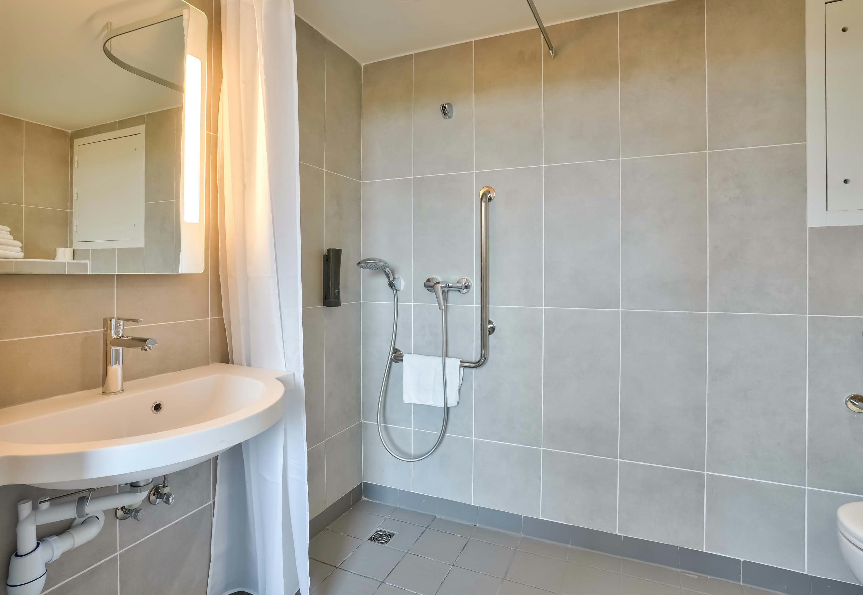 B&B HOTEL Paris Porte d Orleans 48/49