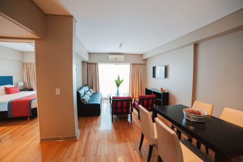 ARC Callao Studios & Suites 15/36