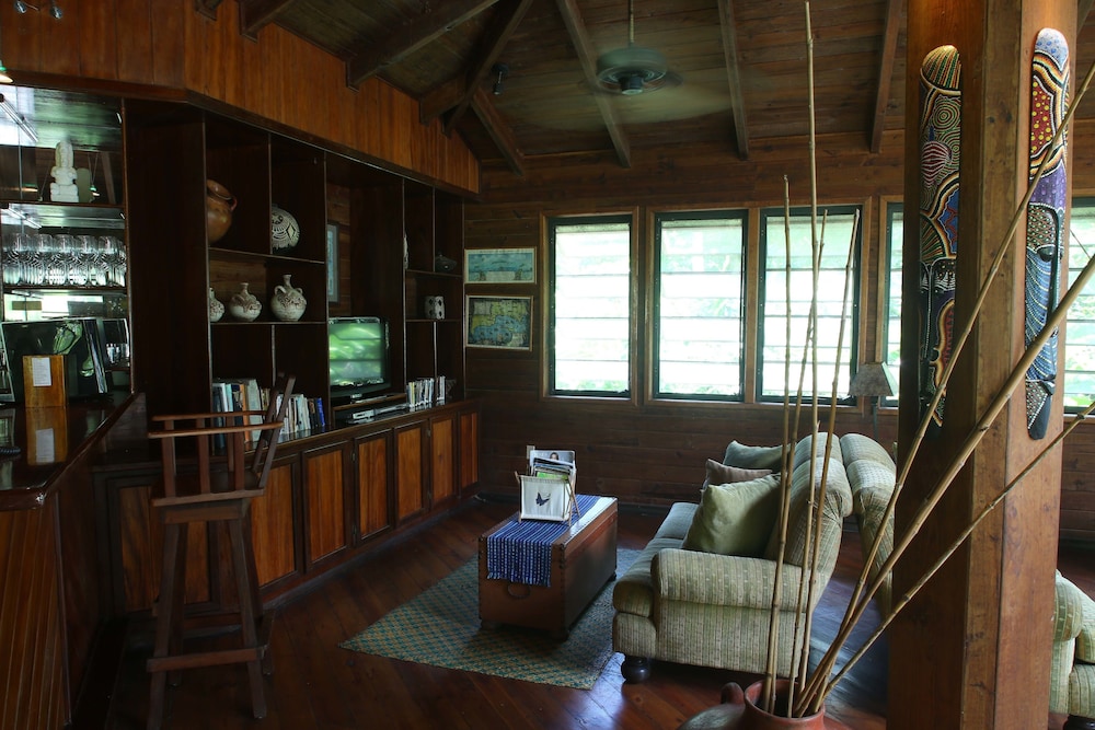 THE LODGE AT PICO BONITO 53/76