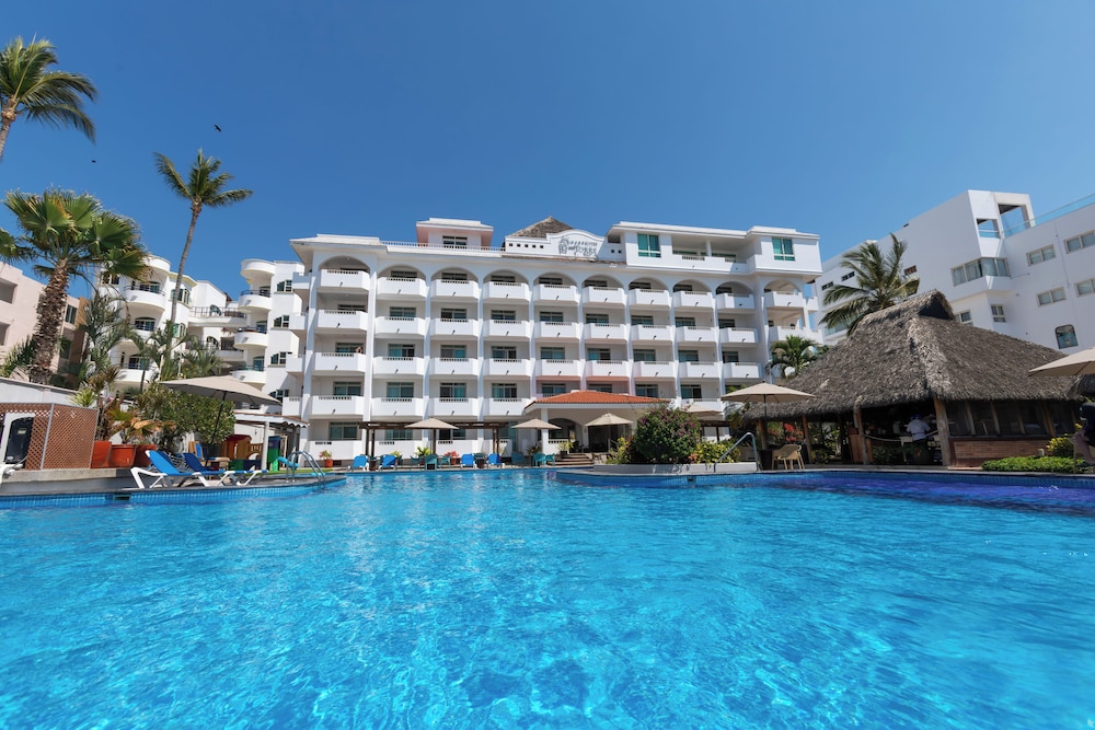 Torreblanca Beach Hotel and Suites Guayabitos - Desayuno y Comida 1/34