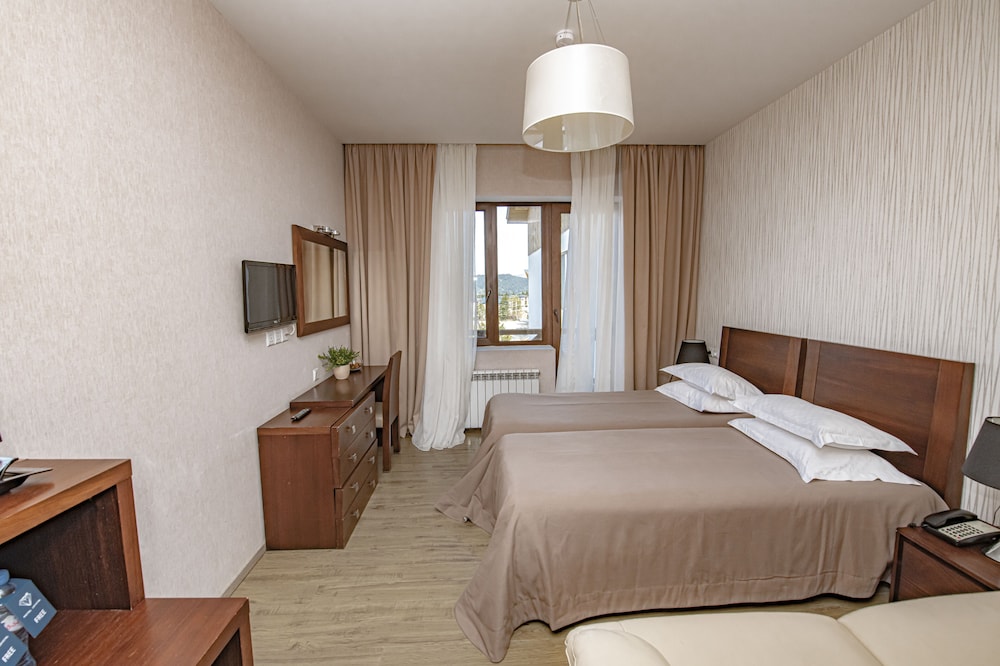 Hotel and SPA Crystal 7/50