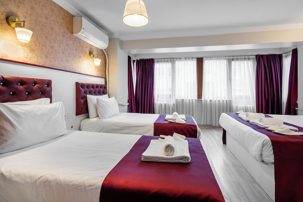 Cihangir Palace Hotel 44/69