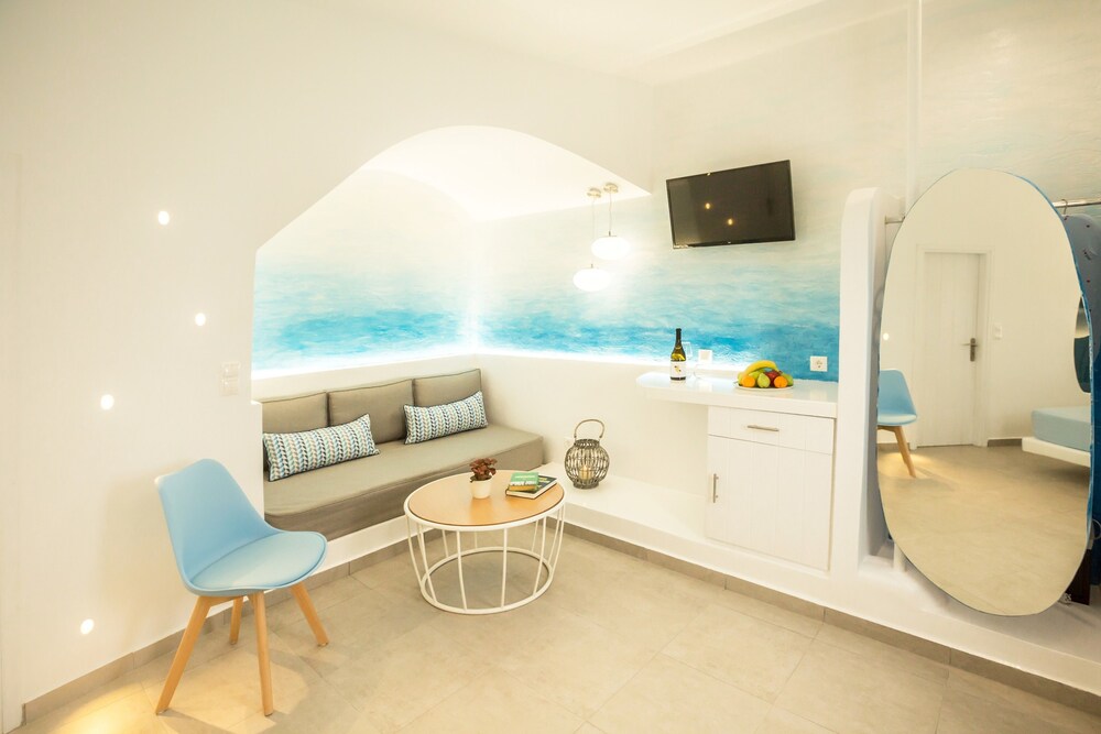 Amera Suites 36/48