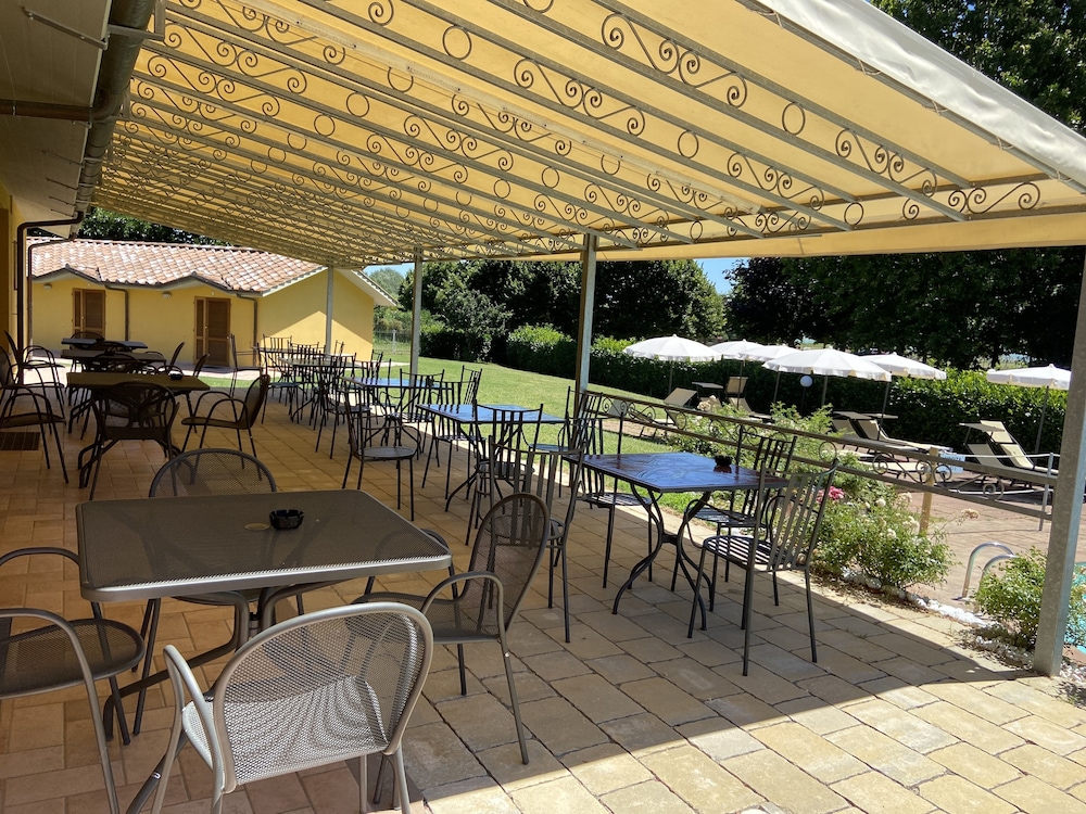 Villaggio Albergo Le Macerine 30/46