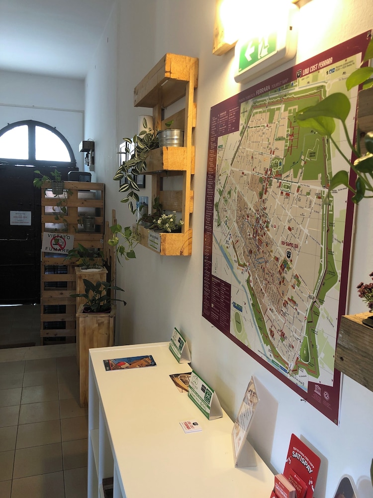 Low Cost Ferrara 23/26