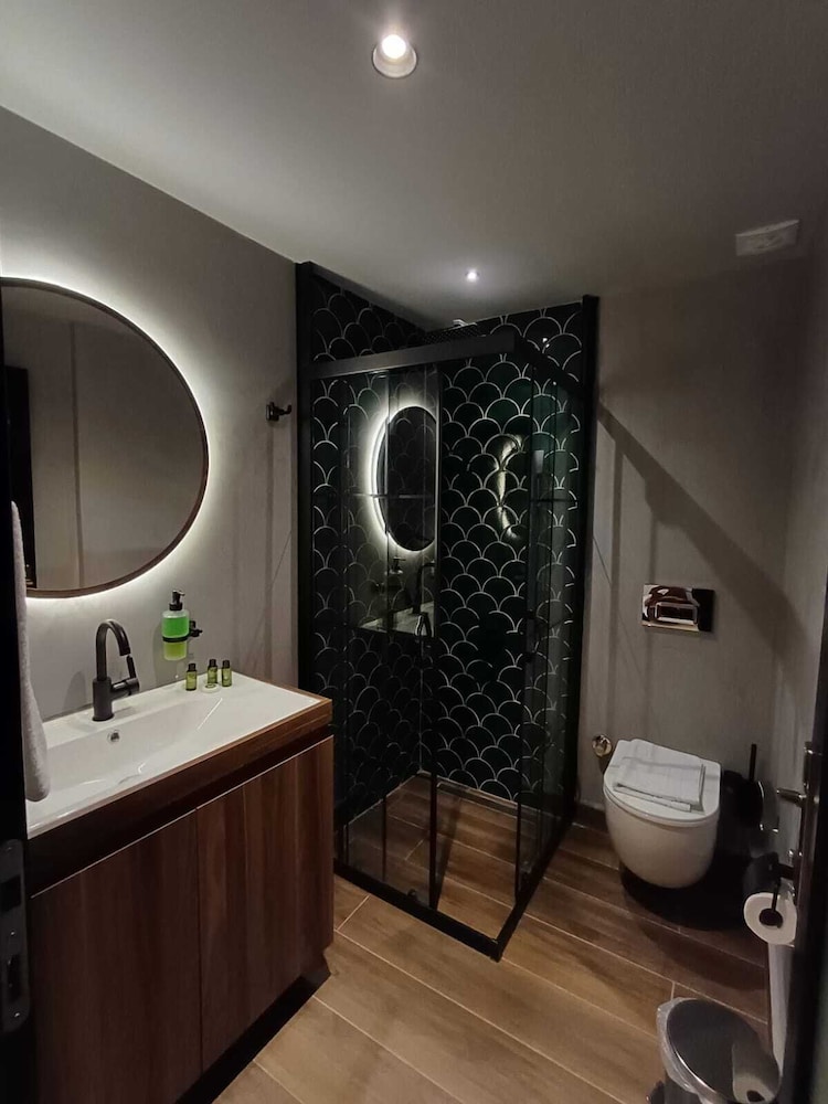 Elia Otel 31/32